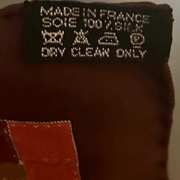 🔥FLASH SALE $459🔥 *NEARLY NEW* RARE Authentic vintage Hermés bouclé scarf** - Picture 5 of 6